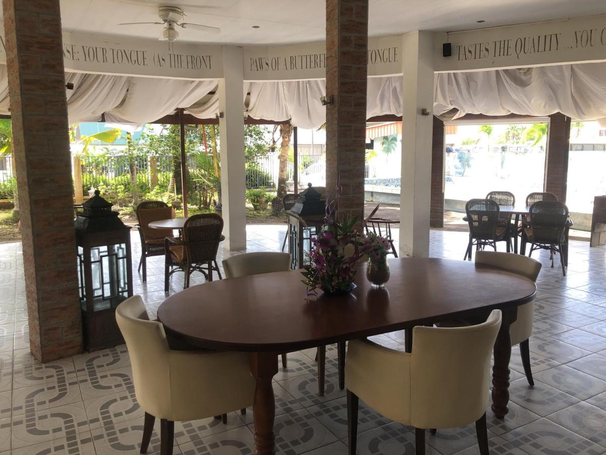 Hotel Bar Restaurant Emergency 911 Sto Lk Group Парамарибо Екстериор снимка
